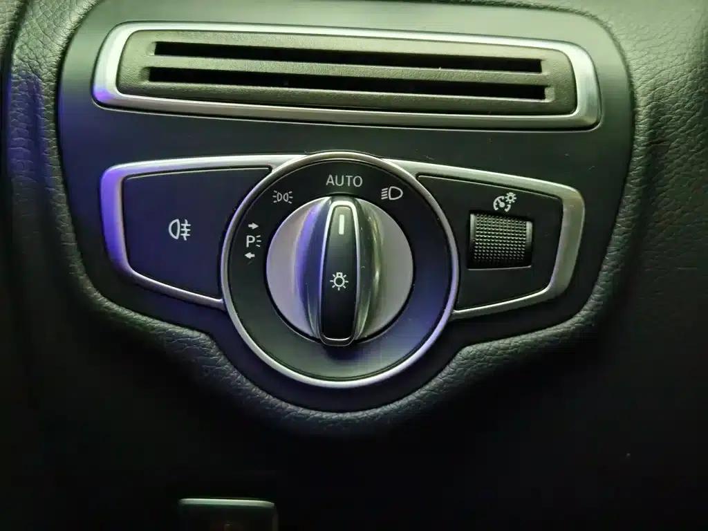2021 Mercedes-Benz C-Class C 260 L Sport Edition — миниатюра 21
