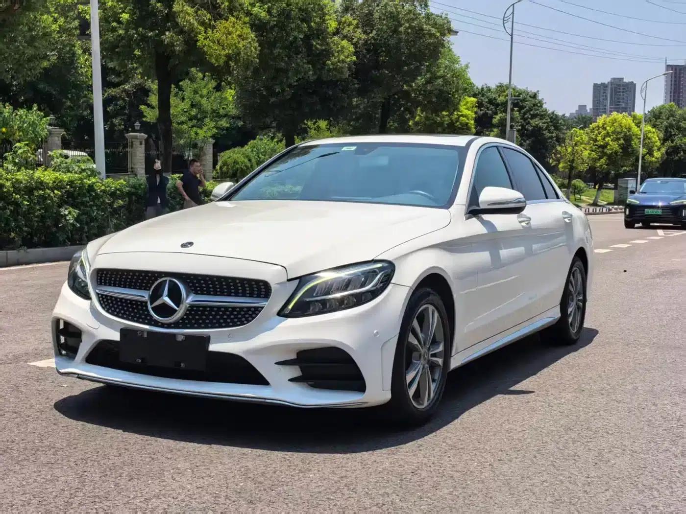 Mercedes-Benz C-Class 2019 C 180 L Fashion Sport Edition — миниатюра 1