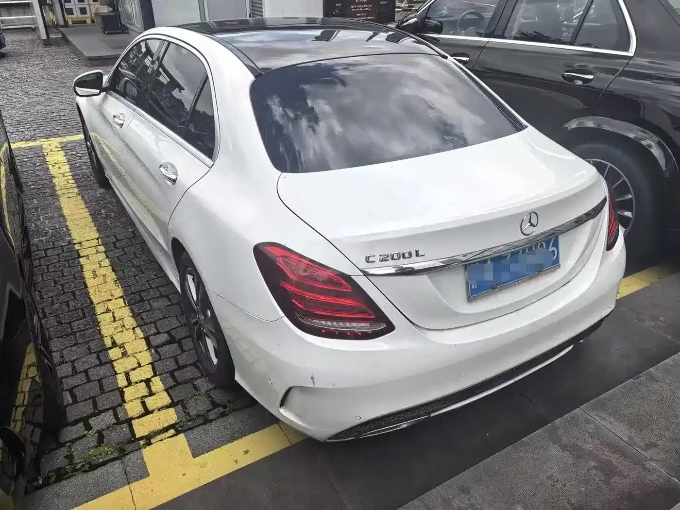 2015 Mercedes-Benz C-Class C 200 L Sport — миниатюра 3