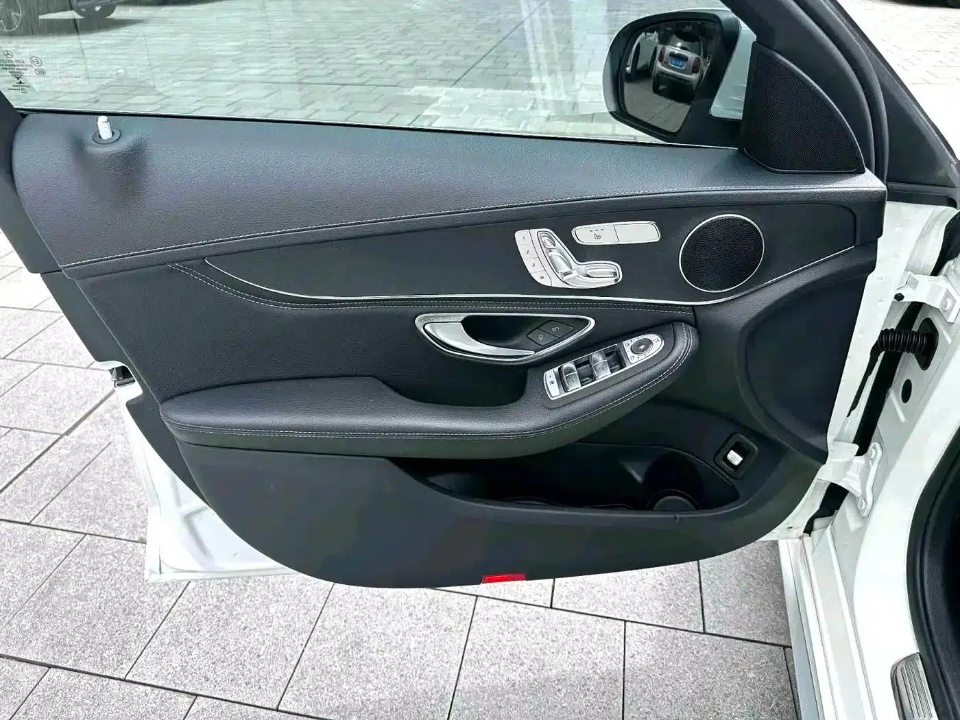 2020 Mercedes-Benz C-Class C 260 L Sport Edition — миниатюра 3