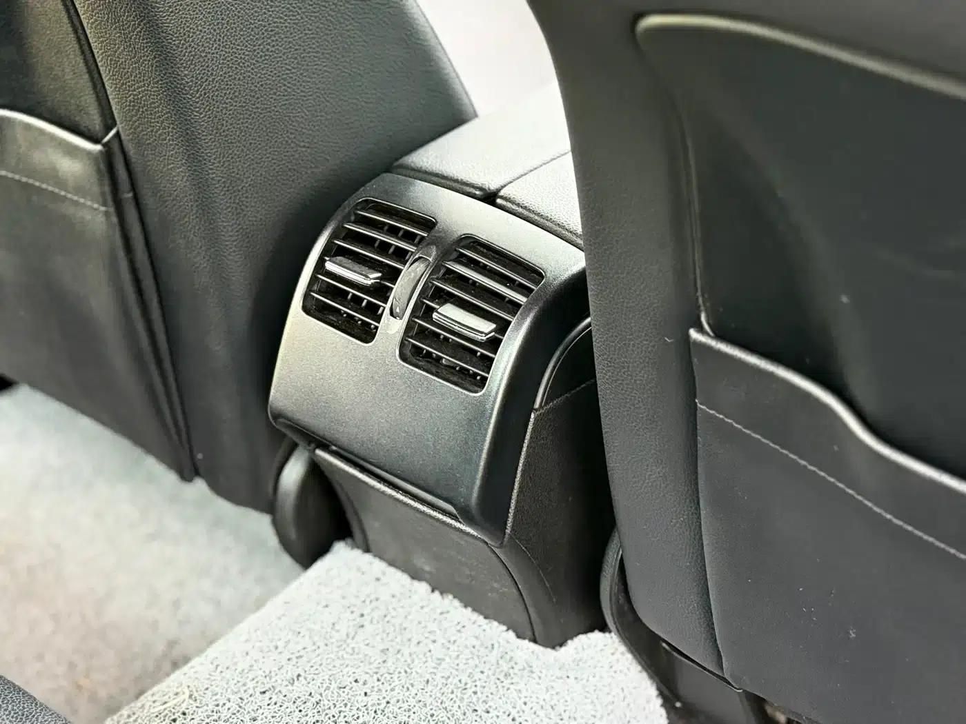 Mercedes-Benz C-Class 2010 C 200 CGI Elegance — миниатюра 11