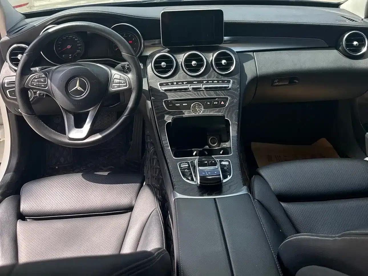 2018 Mercedes-Benz C-Class C 200 L Sport Edition — миниатюра 6
