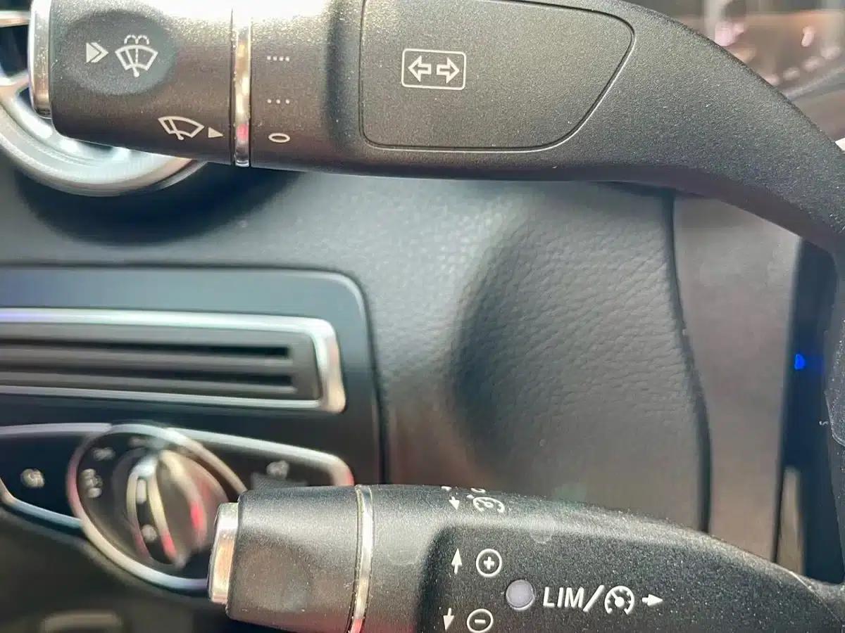 2018 Mercedes-Benz C-Class C 200 Sport Edition — миниатюра 17