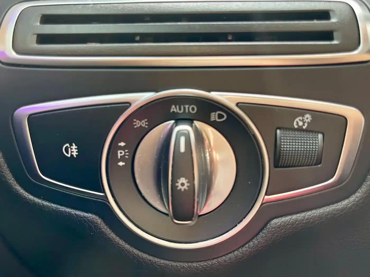 2018 Mercedes-Benz C-Class C 200 Sport Edition — миниатюра 20