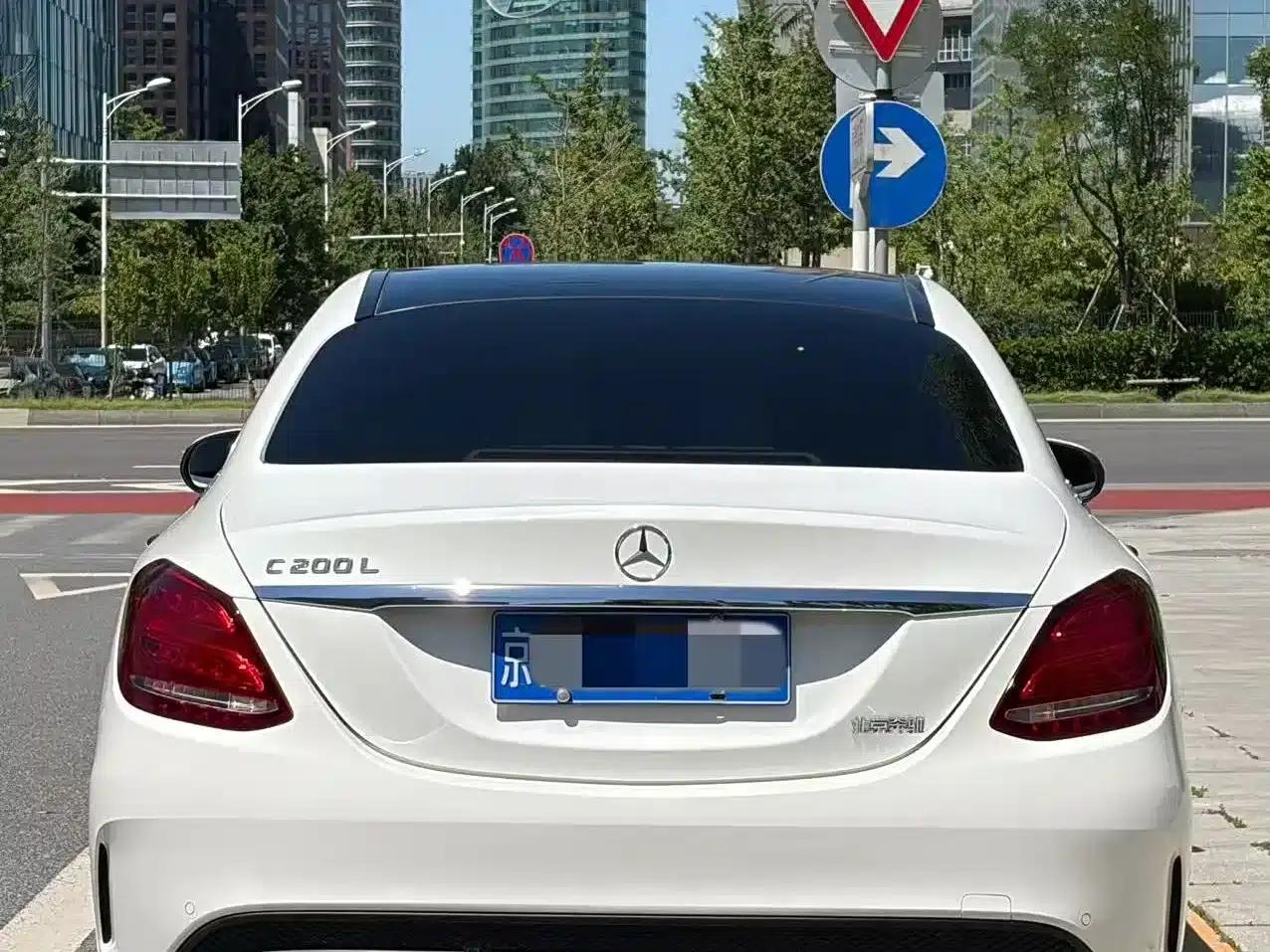 Mercedes-Benz C-Class 2017 Facelift C 200 L Sport Edition — миниатюра 16