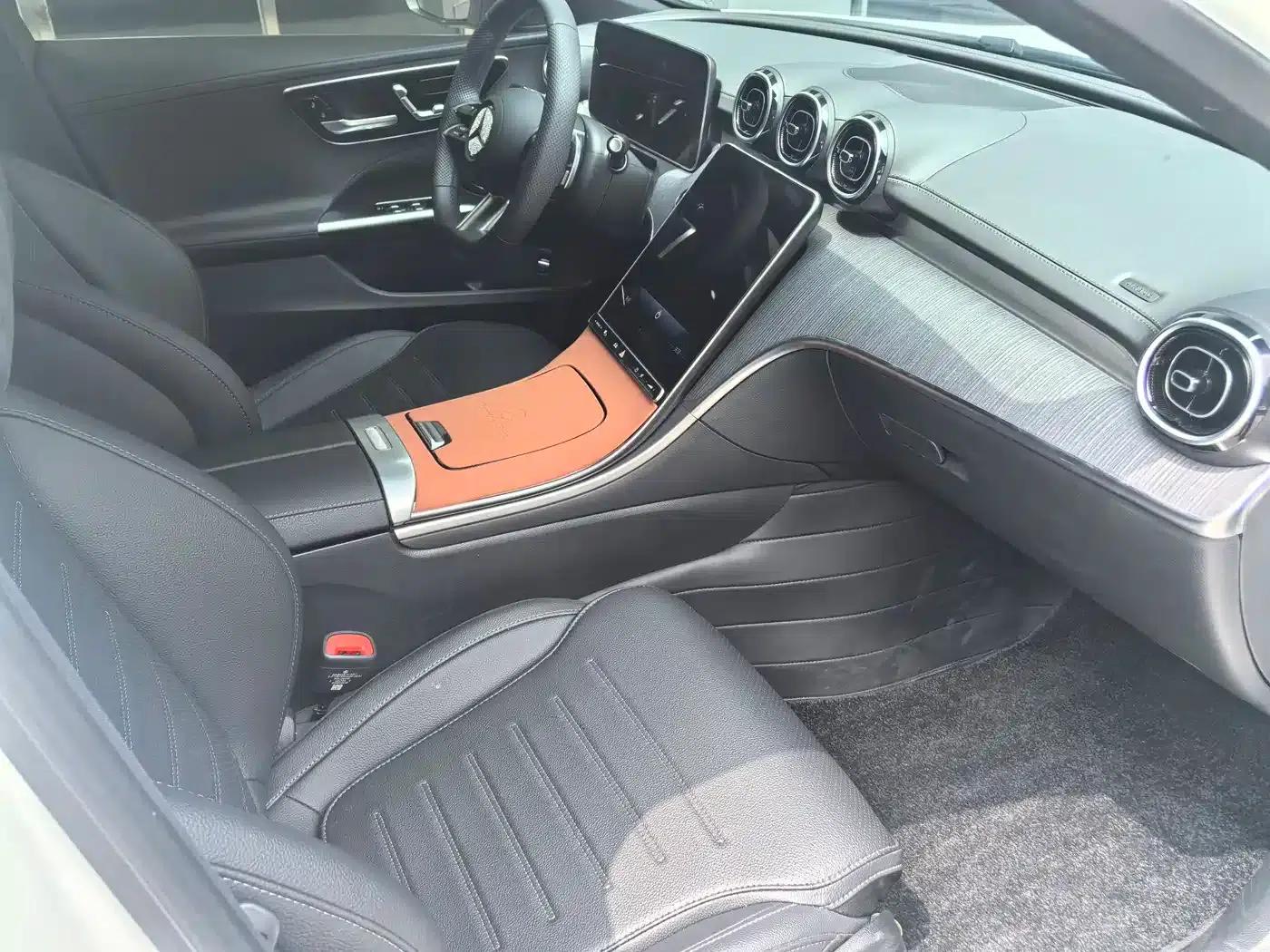 Mercedes-Benz C-Class 2025 Facelift C 200 L Sport Edition — миниатюра 12