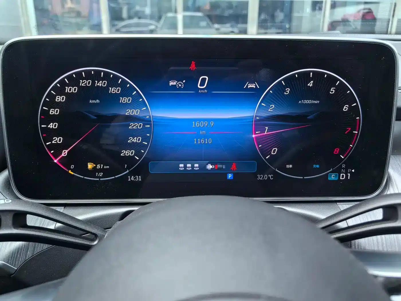 Mercedes-Benz C-Class 2025 Facelift C 200 L Sport Edition — миниатюра 7