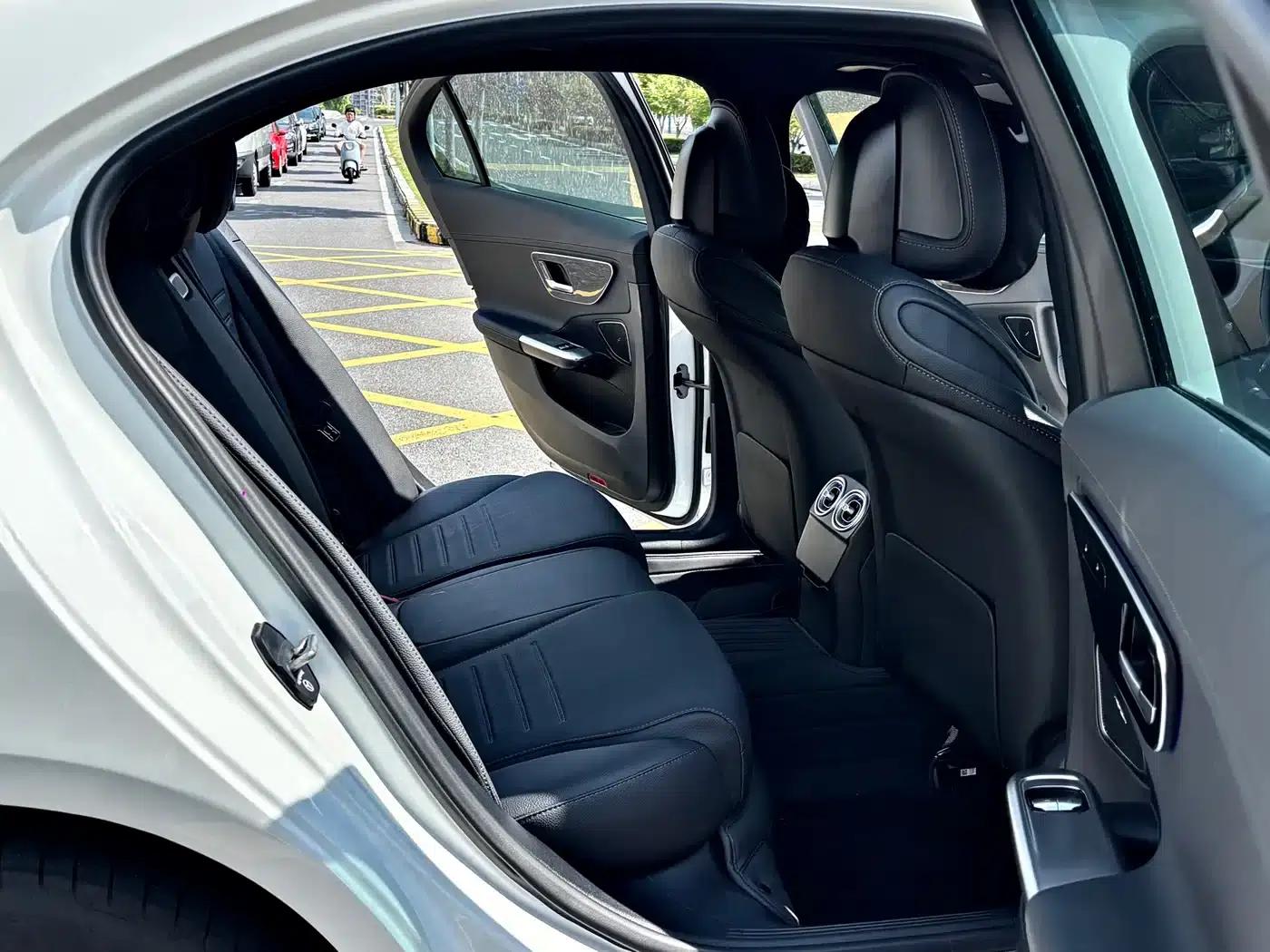 2025 Mercedes-Benz C-Class C 260 L Sport Edition — миниатюра 11