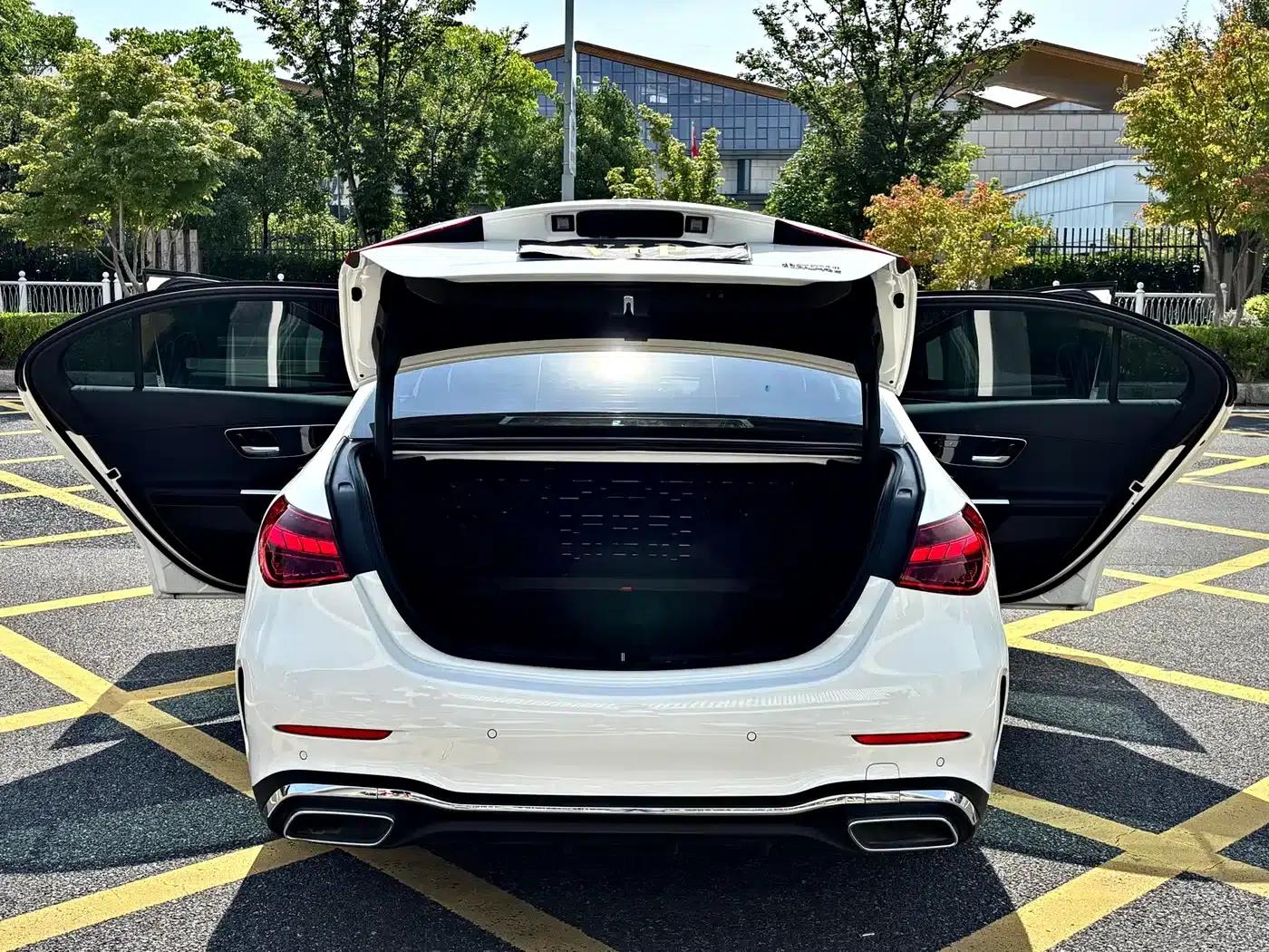 2025 Mercedes-Benz C-Class C 260 L Sport Edition — миниатюра 12