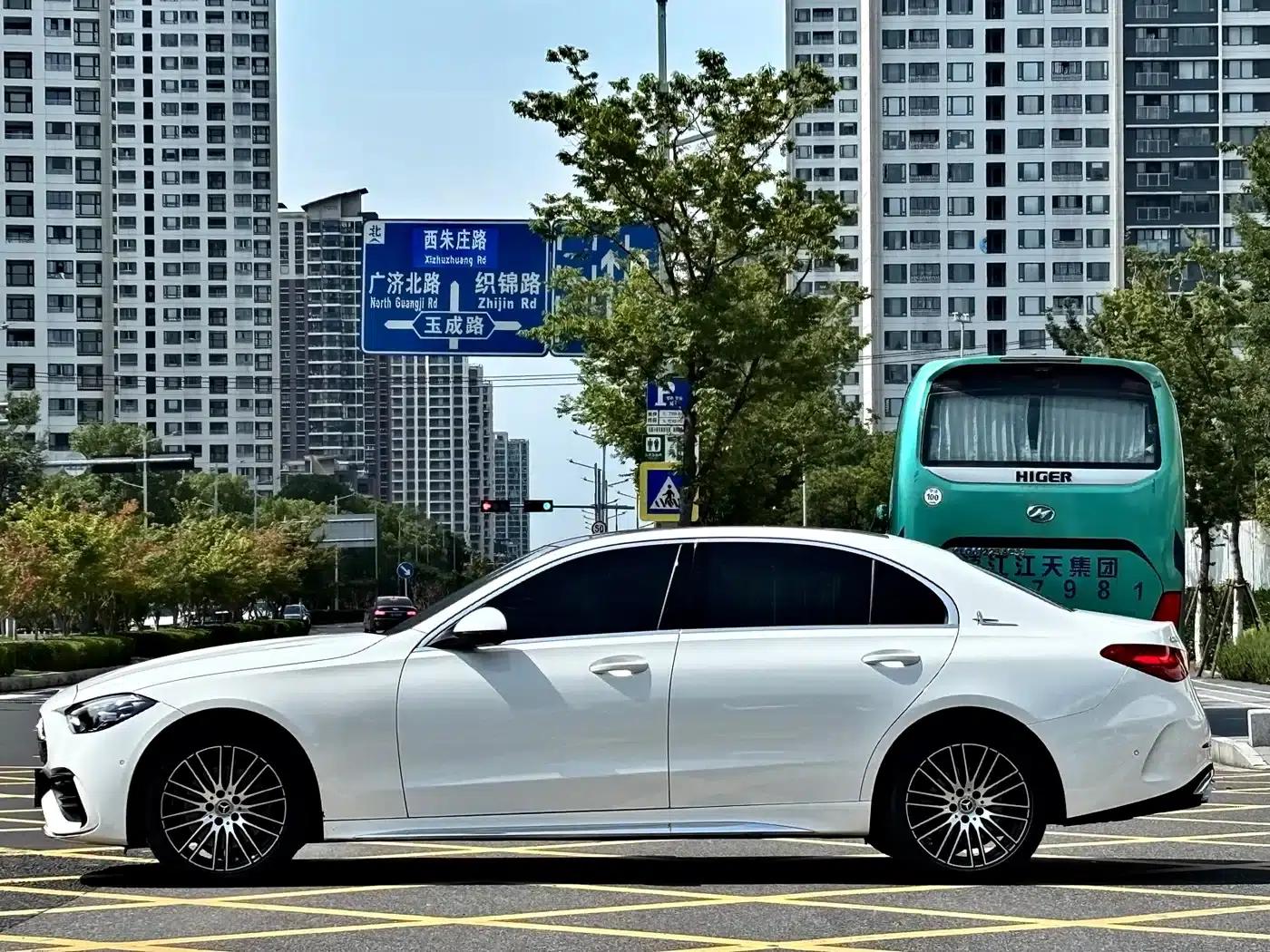 2025 Mercedes-Benz C-Class C 260 L Sport Edition — миниатюра 4