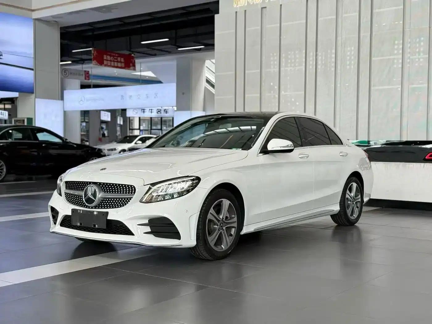 2020 Mercedes-Benz C-Class C 260 L Sport Edition — миниатюра 1