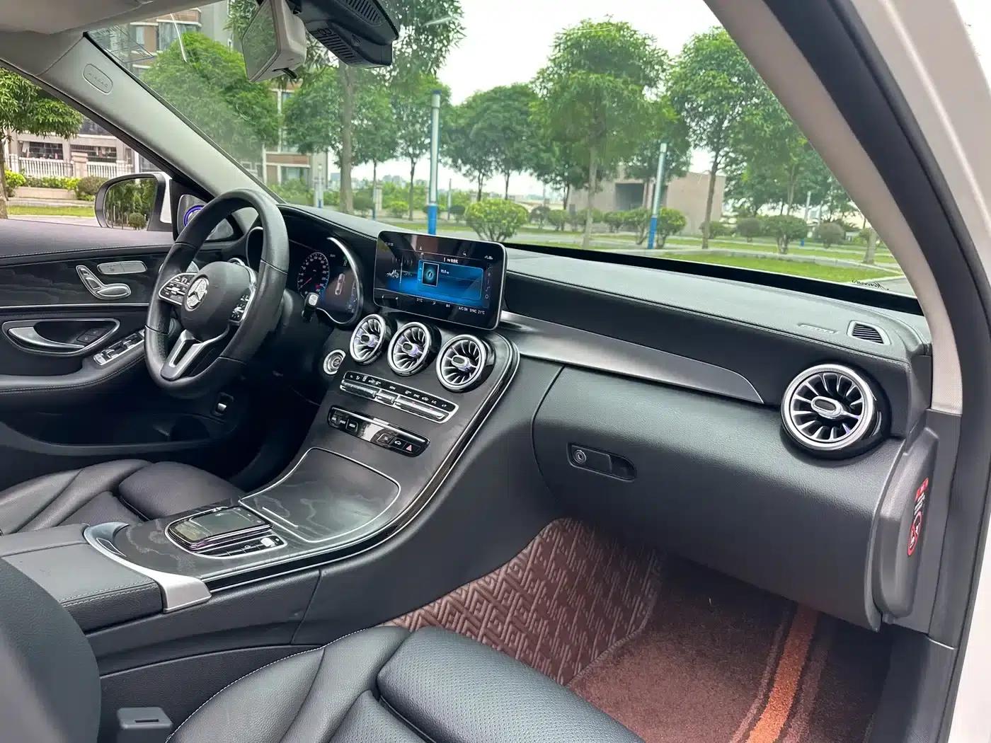Mercedes-Benz C-Class 2019 Facelift C 260 L Sport Edition — миниатюра 23