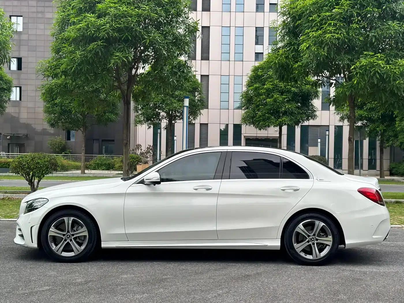 Mercedes-Benz C-Class 2019 Facelift C 260 L Sport Edition — миниатюра 4