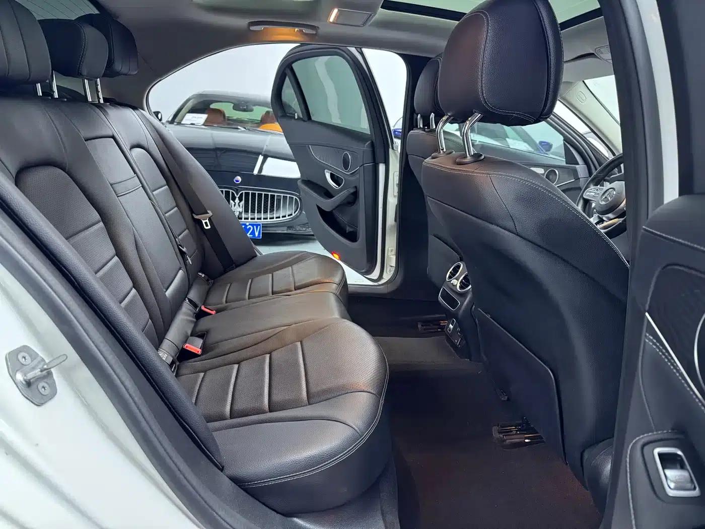 2020 Mercedes-Benz C-Class C 260 L Sport Edition — миниатюра 13