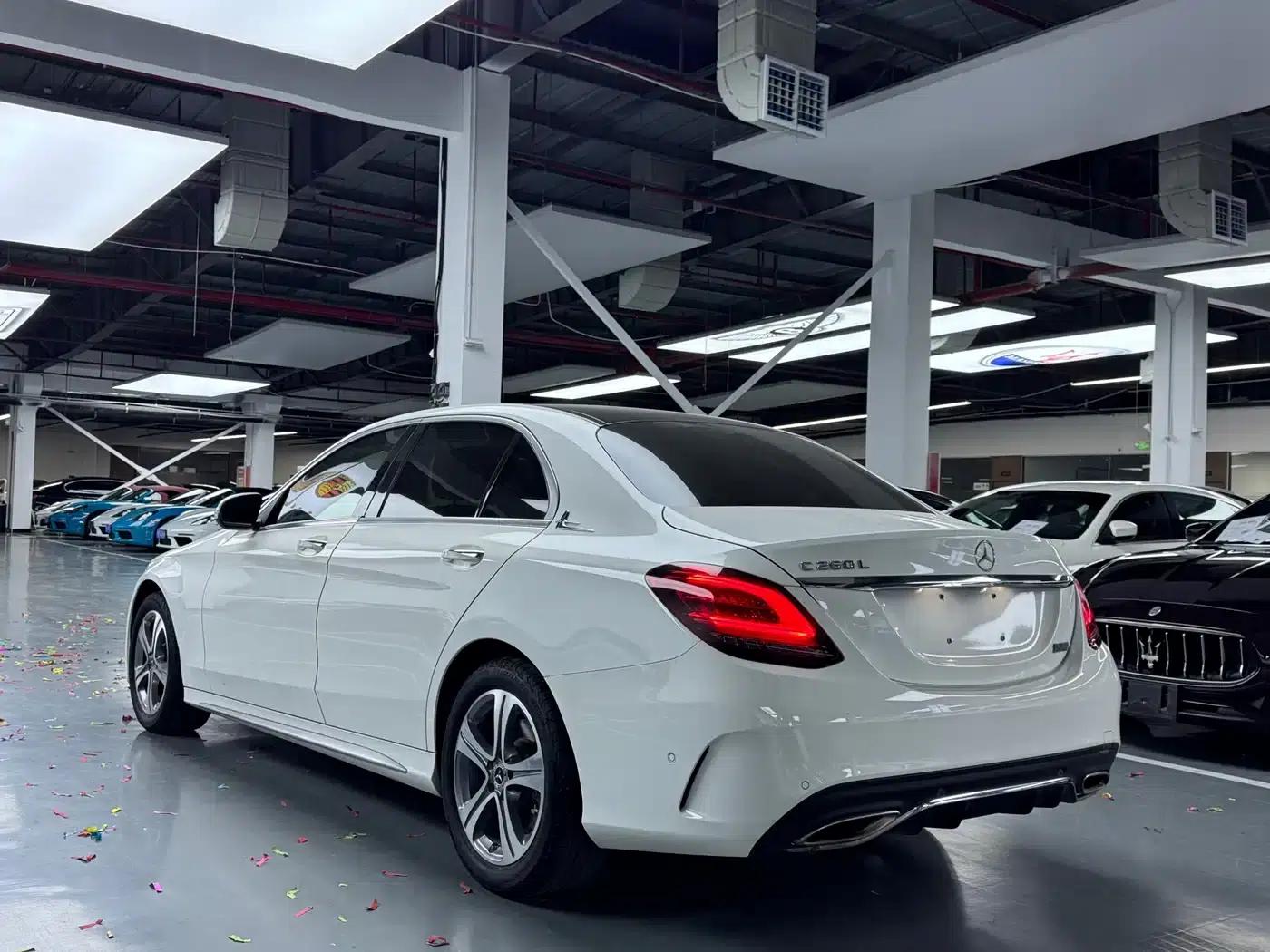 2020 Mercedes-Benz C-Class C 260 L Sport Edition — миниатюра 16
