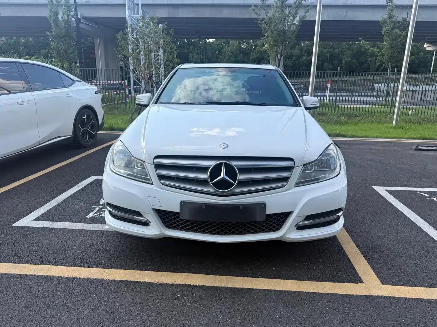 Mercedes-Benz C-Class 2013 C 180 CGI Classic — миниатюра 2