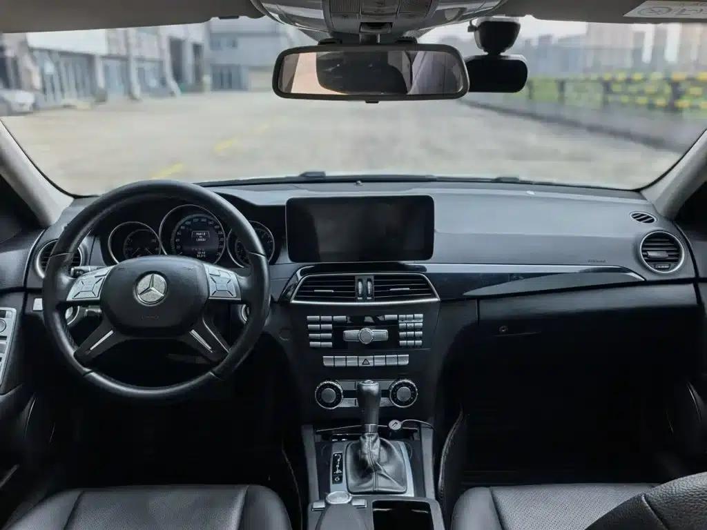 Mercedes-Benz C-Class 2013 C 180 CGI Classic — миниатюра 11