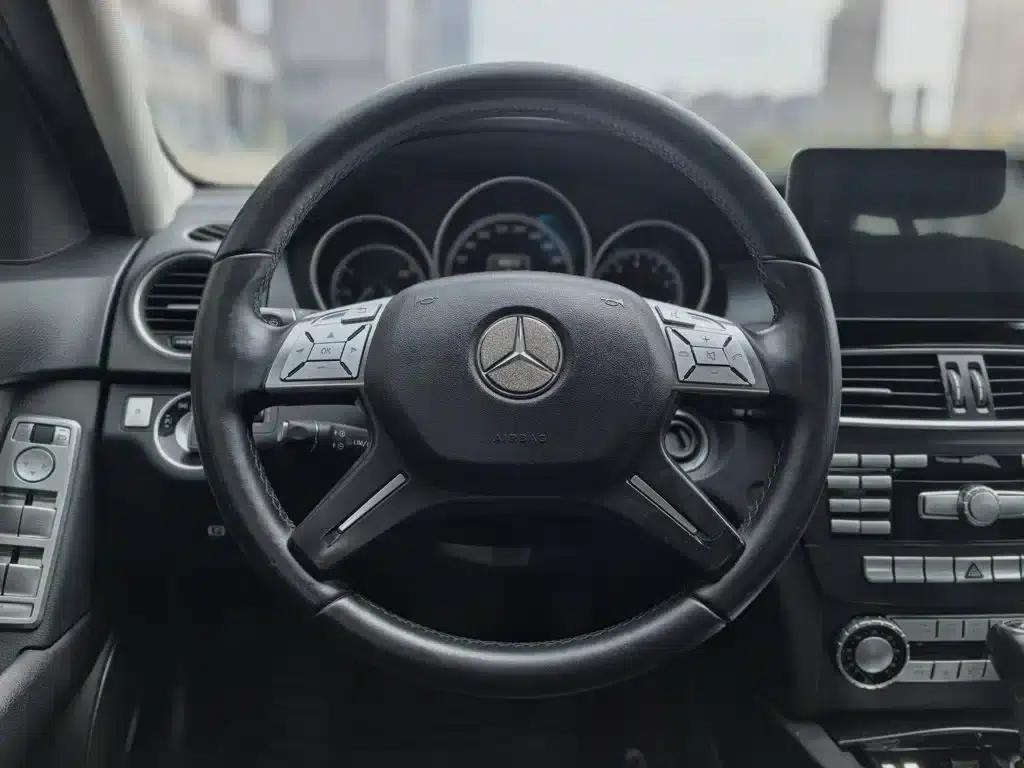 Mercedes-Benz C-Class 2013 C 180 CGI Classic — миниатюра 13