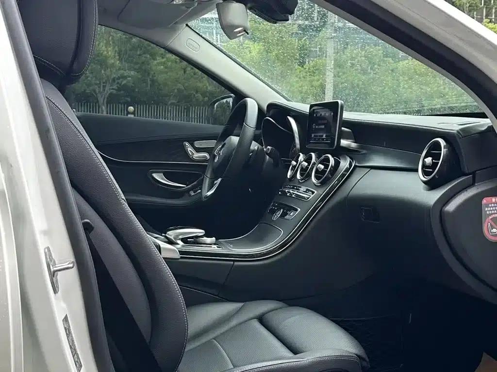 Mercedes-Benz C-Class 2017 Facelift C 200 L Sport Edition — миниатюра 18