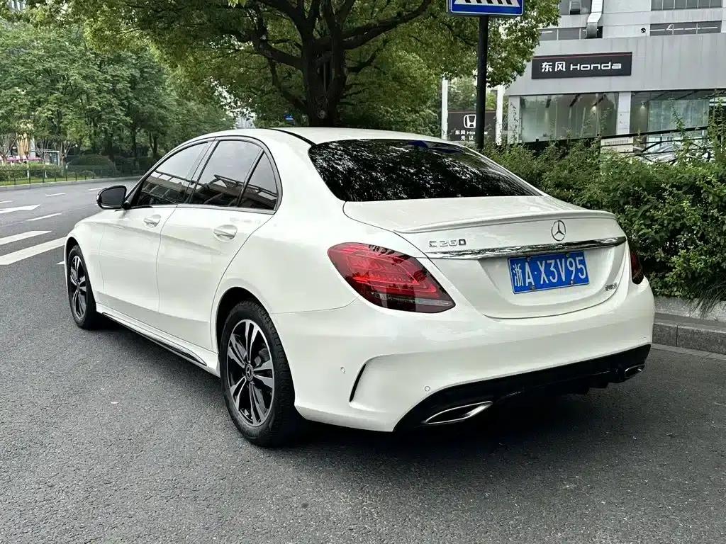 2019 Mercedes-Benz C-Class C 260 Sport Edition — миниатюра 4