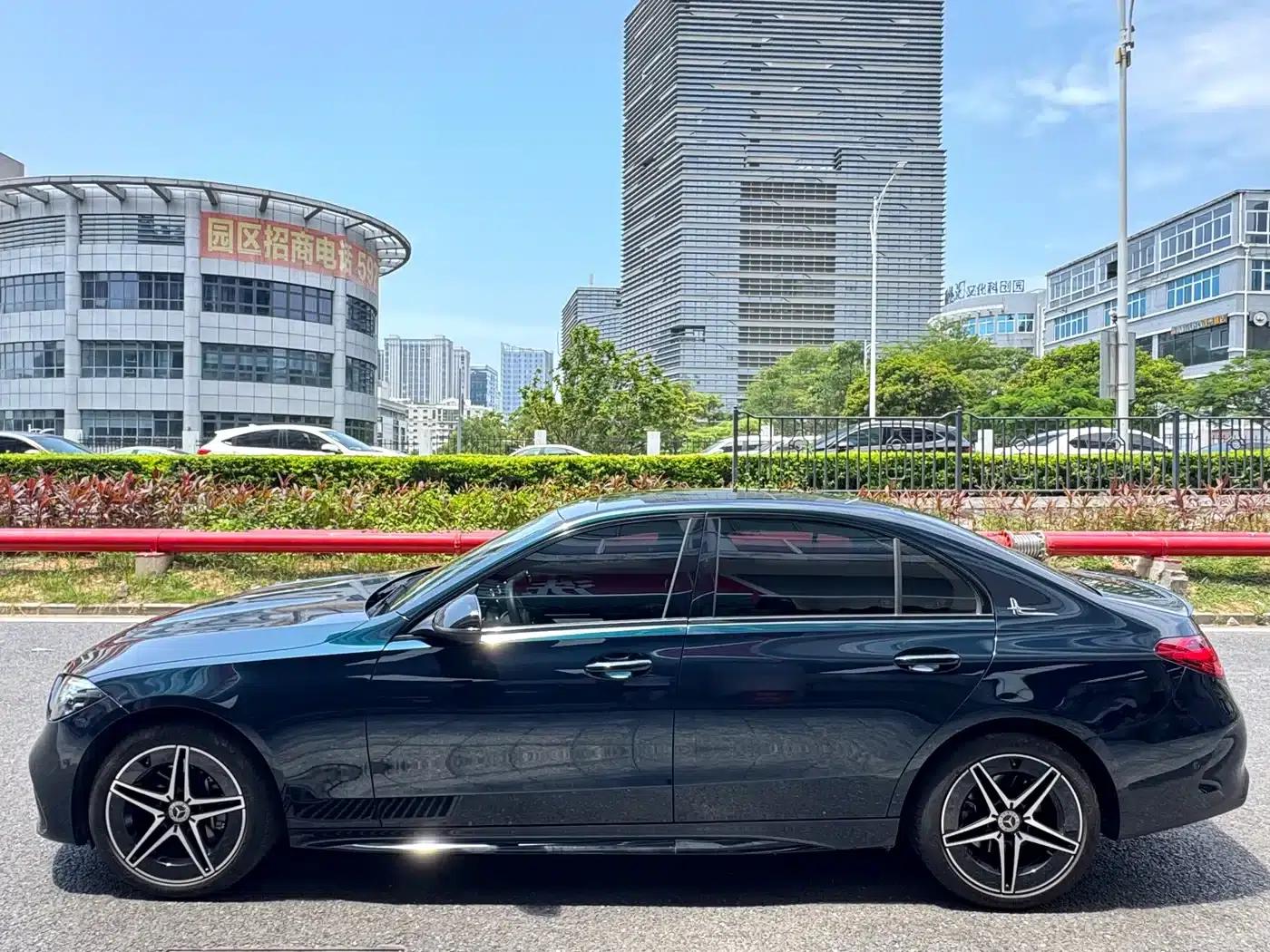 2023 Mercedes-Benz C-Class C 260 L Midnight Sport Edition — миниатюра 3