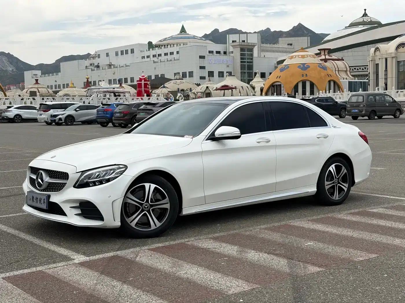 Mercedes-Benz C-Class 2019 Facelift C 260 L Sport Edition — миниатюра 1