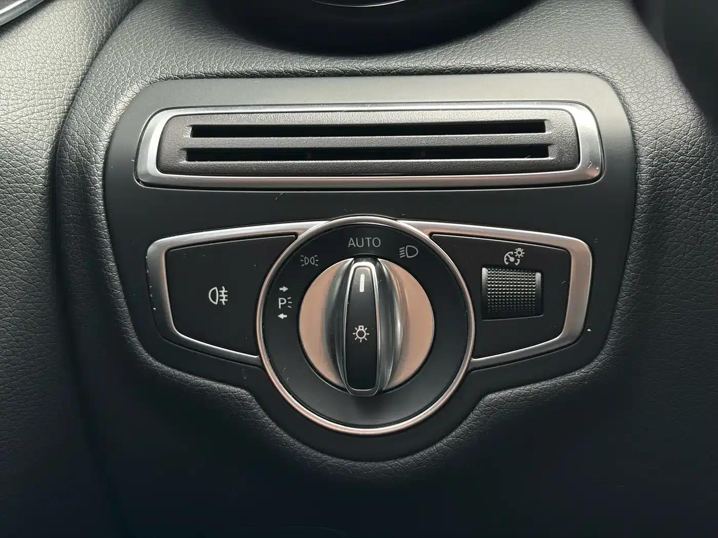 Mercedes-Benz C-Class 2019 Facelift C 260 L Sport Edition — миниатюра 18