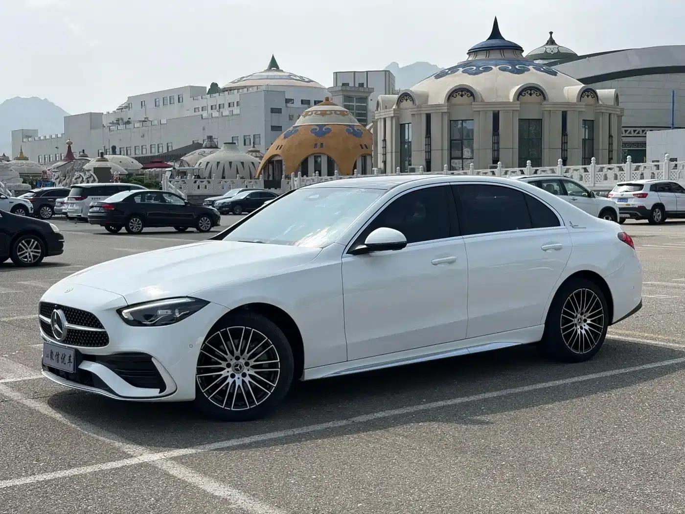 2023 Mercedes-Benz C-Class C 260 L Sport Edition — миниатюра 1