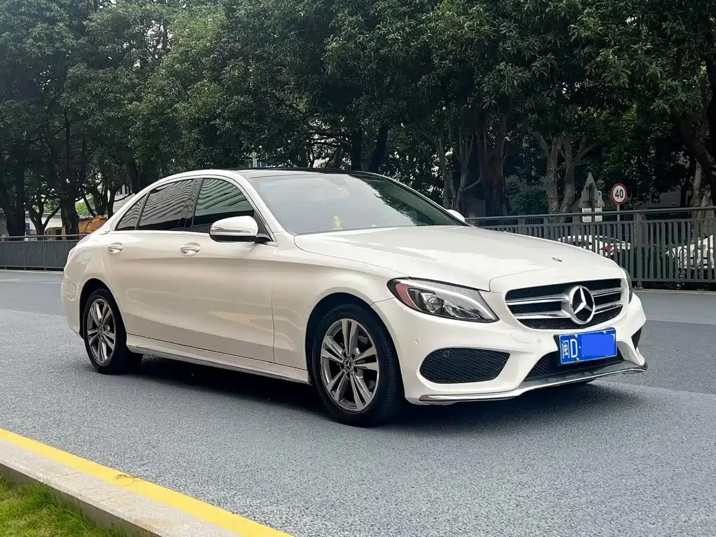 2018 Mercedes-Benz C-Class C 200 L Sport Edition — миниатюра 3