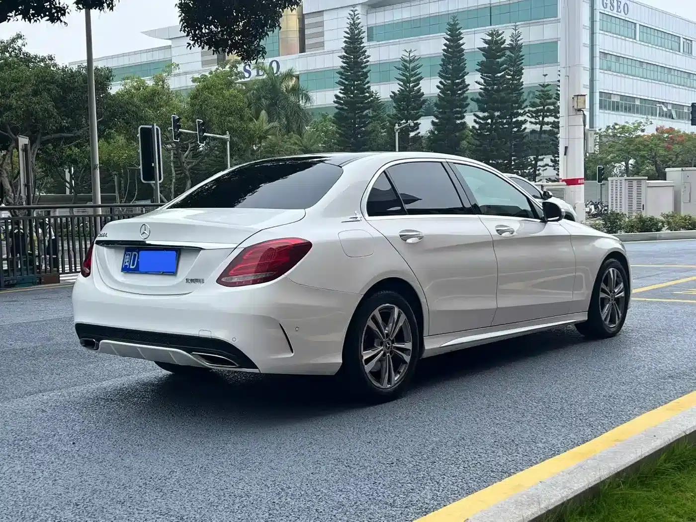 2018 Mercedes-Benz C-Class C 200 L Sport Edition — миниатюра 6