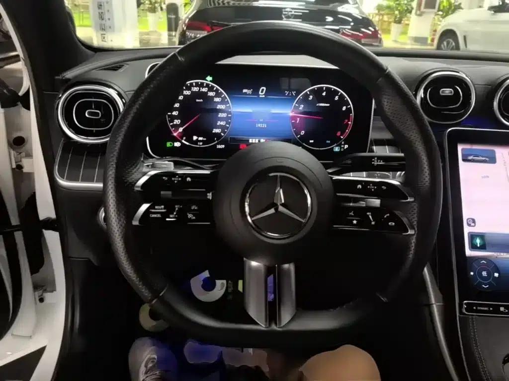 Mercedes-Benz C-Class 2023 Facelift C 200 L Sport Edition — миниатюра 11