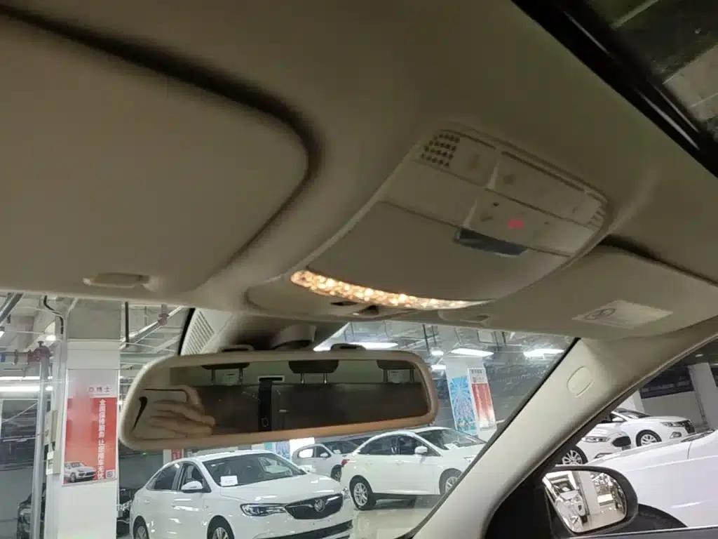 2016 Mercedes-Benz C-Class C 180 L Sport — миниатюра 14