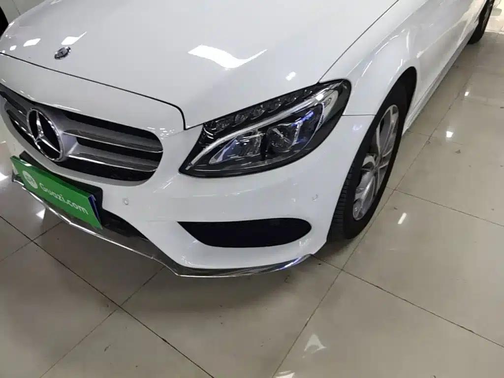 2016 Mercedes-Benz C-Class C 180 L Sport — миниатюра 18