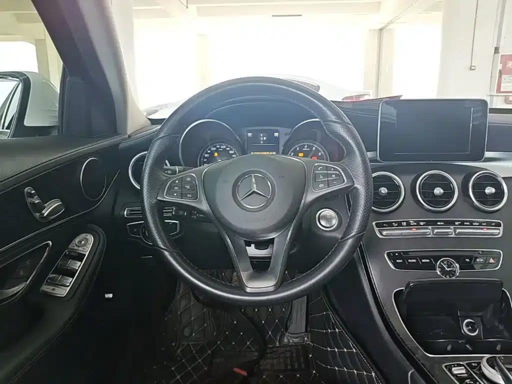 2017 Mercedes-Benz C-Class Facelift C 180 L Fashion Sport Edition — миниатюра 11