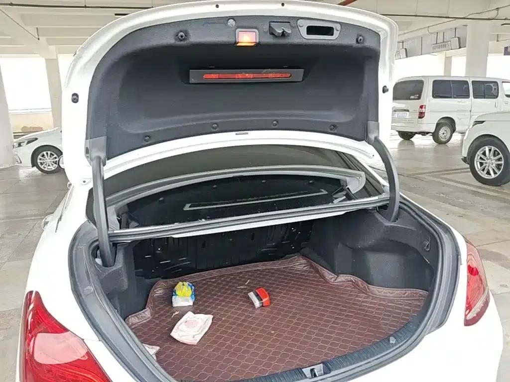 2017 Mercedes-Benz C-Class Facelift C 180 L Fashion Sport Edition — миниатюра 19