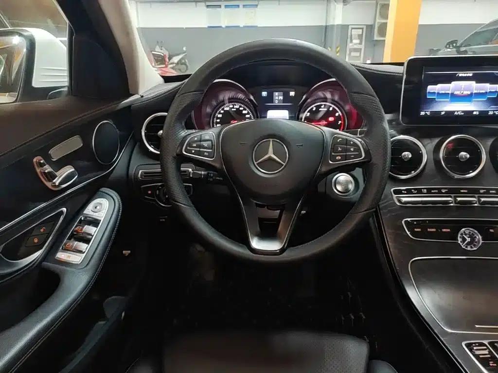 2016 Mercedes-Benz C-Class C 200 L Sport — миниатюра 11