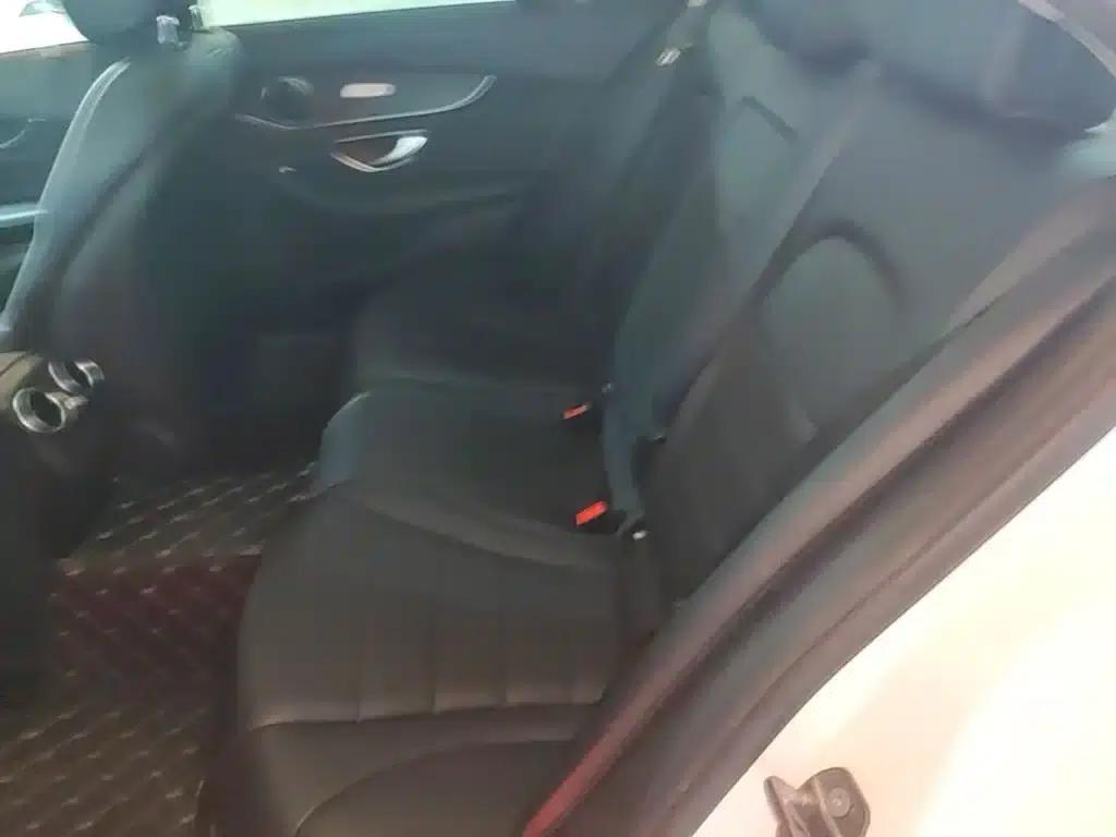 2016 Mercedes-Benz C-Class C 200 L Sport — миниатюра 17