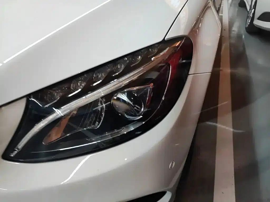 2016 Mercedes-Benz C-Class C 200 L Sport — миниатюра 24