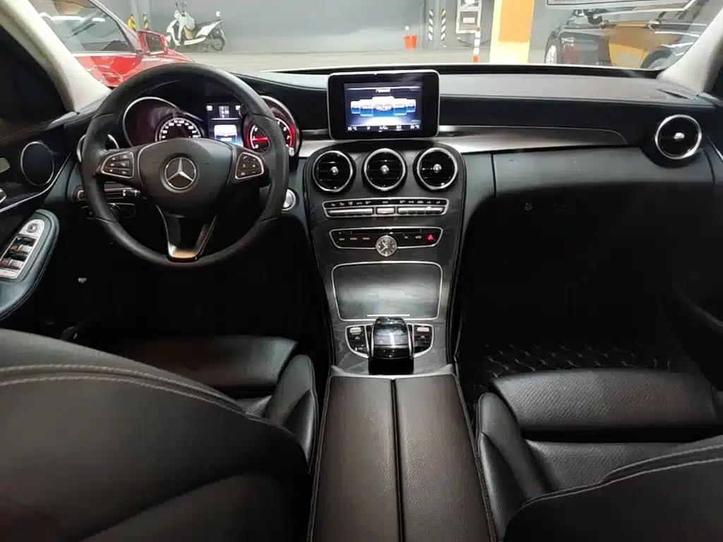2016 Mercedes-Benz C-Class C 200 L Sport — миниатюра 10