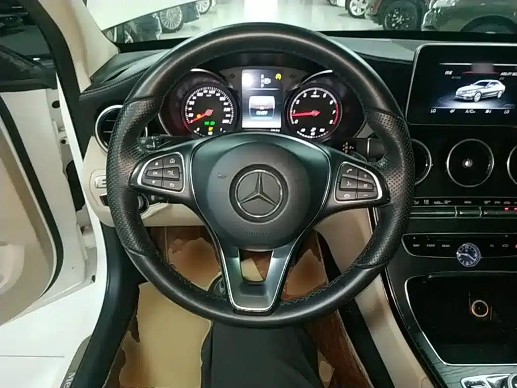 2015 Mercedes-Benz C-Class C 200 L Sport — миниатюра 11