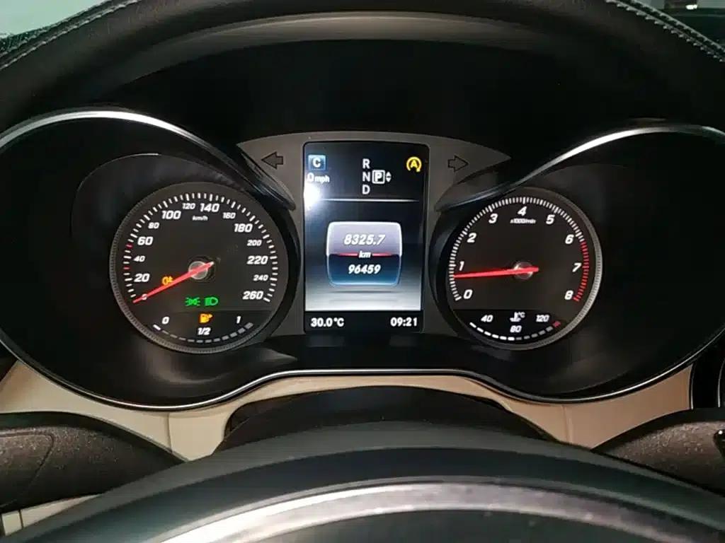 2015 Mercedes-Benz C-Class C 200 L Sport — миниатюра 12