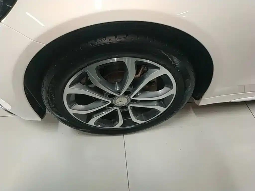 2015 Mercedes-Benz C-Class C 200 L Sport — миниатюра 23