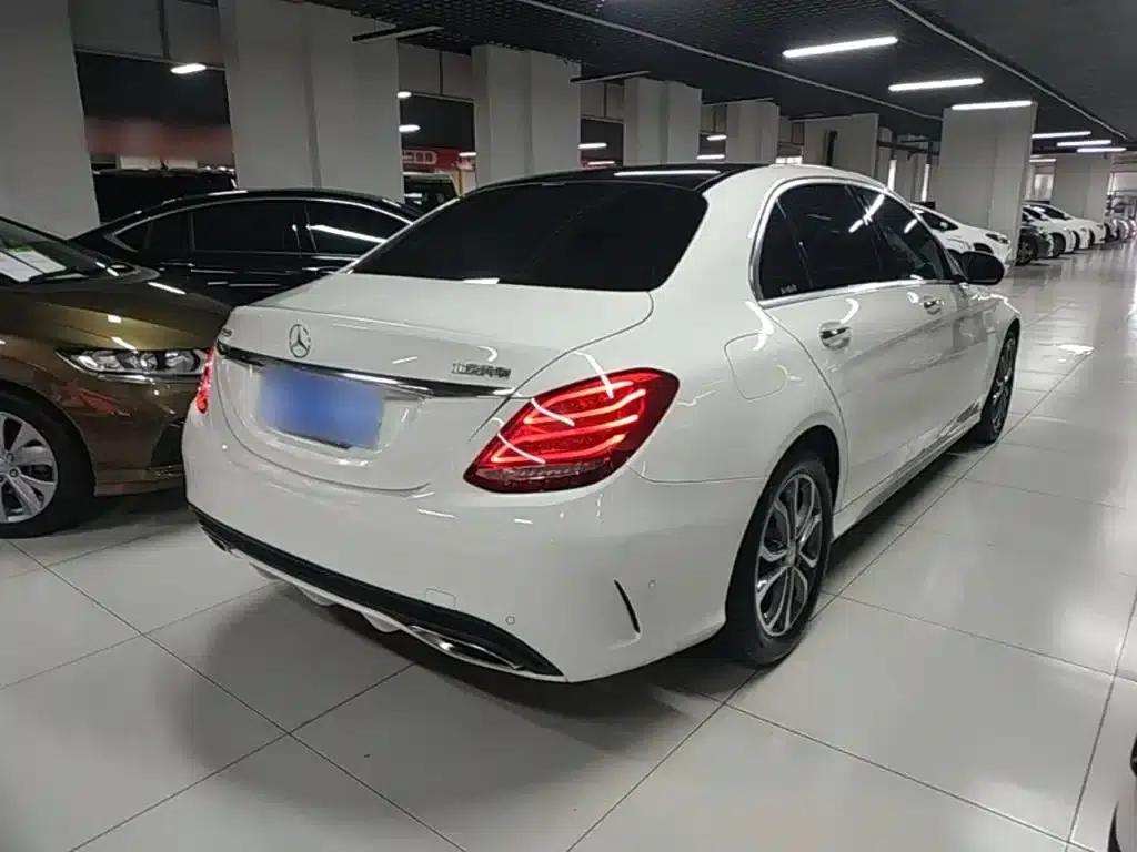 2015 Mercedes-Benz C-Class C 200 L Sport — миниатюра 7