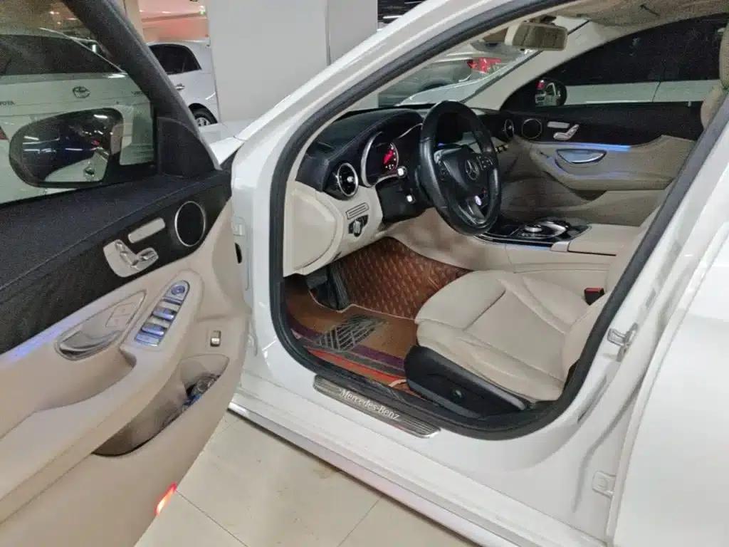 2015 Mercedes-Benz C-Class C 200 L 4MATIC Sport Edition — миниатюра 16