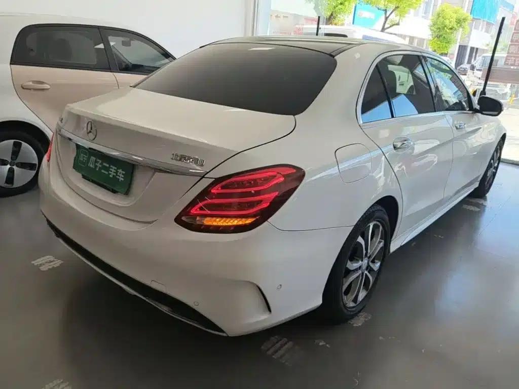 2015 Mercedes-Benz C-Class C 200 L Sport — миниатюра 7