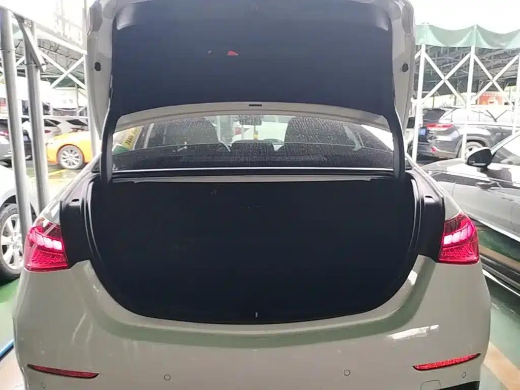 2022 Mercedes-Benz C-Class C 260 L Sport Edition — миниатюра 19