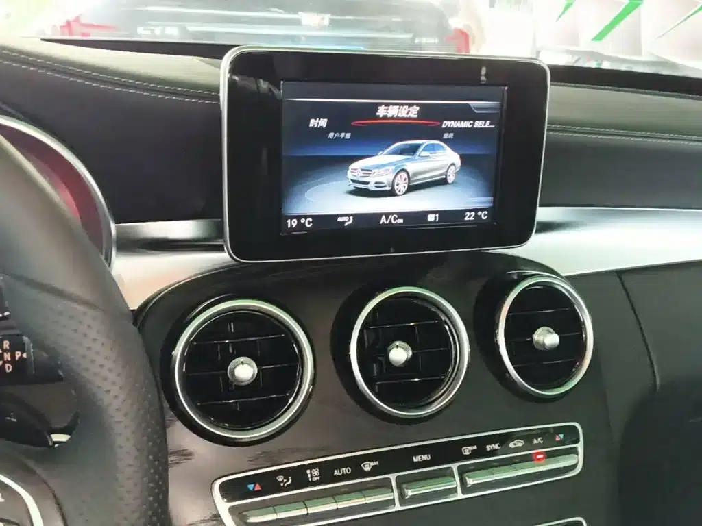 2016 Mercedes-Benz C-Class C 200 L Sport — миниатюра 13