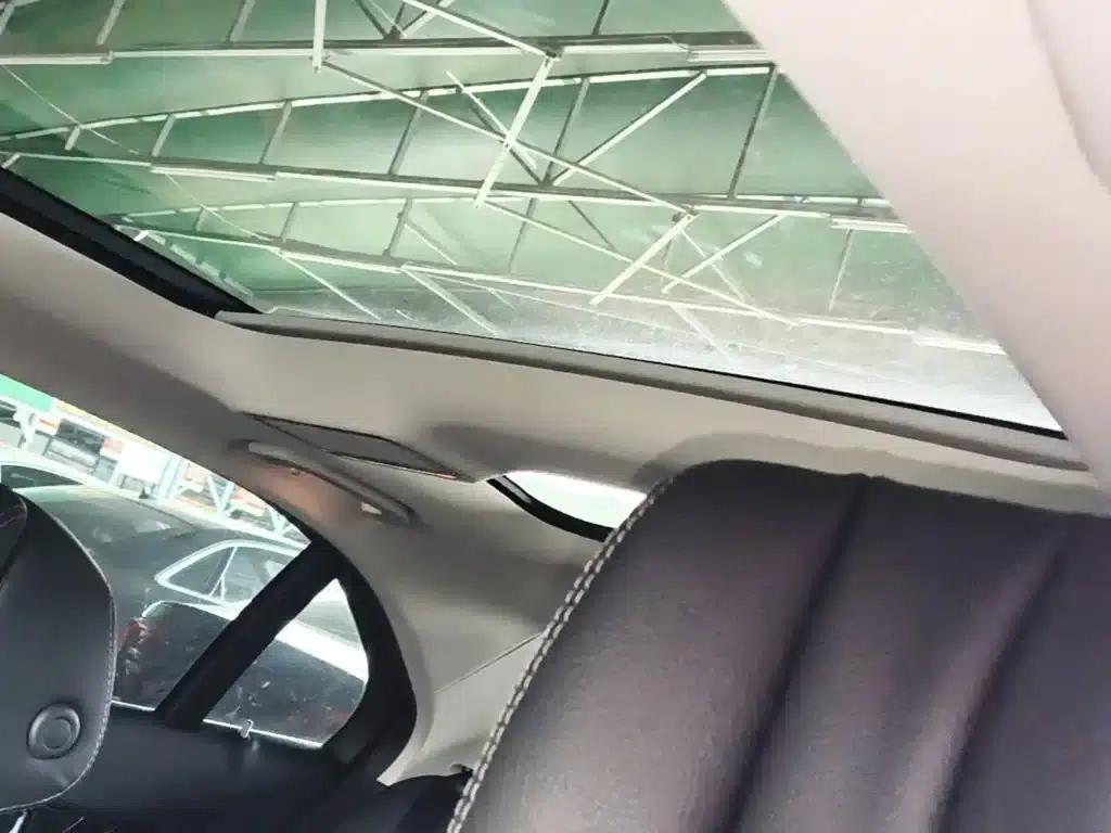 2016 Mercedes-Benz C-Class C 200 L Sport — миниатюра 18