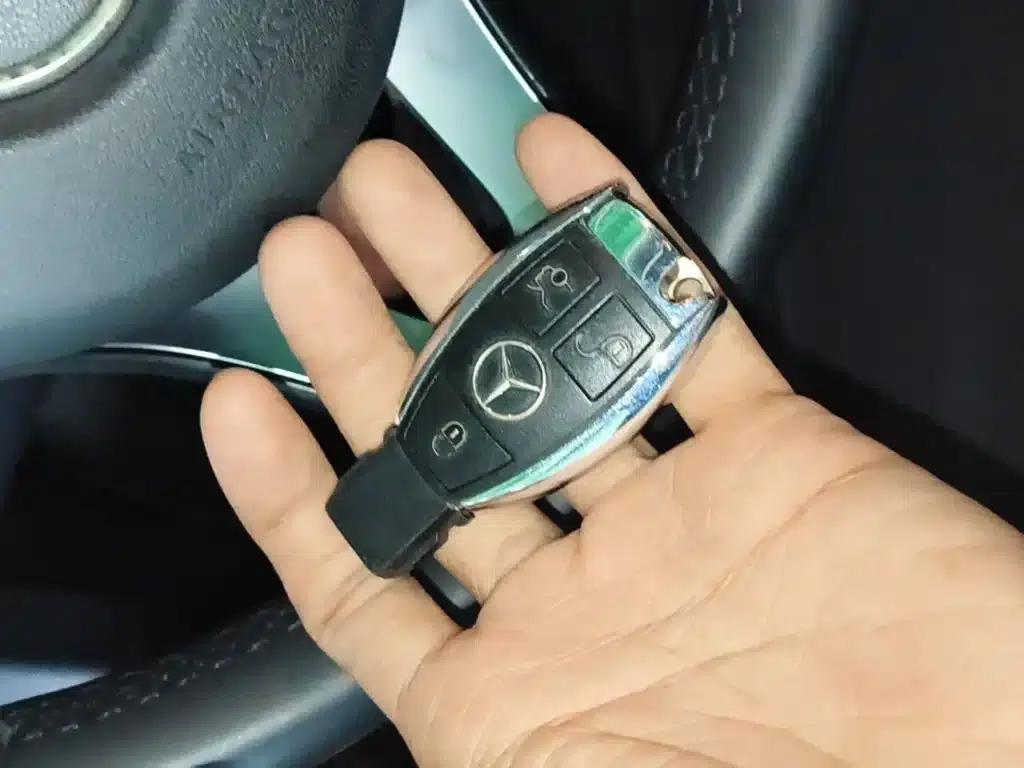 2016 Mercedes-Benz C-Class C 200 L Sport — миниатюра 9