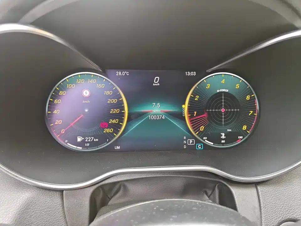 Imported Mercedes-Benz C-Class 2019 C 300 Estate — миниатюра 6